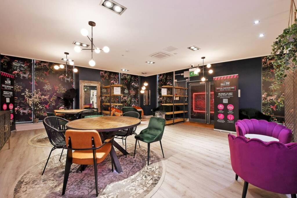 שפילד Modern, City Centre, Studio Apartment With Free Wifi, Gym Access, Netflix - West One מראה חיצוני תמונה